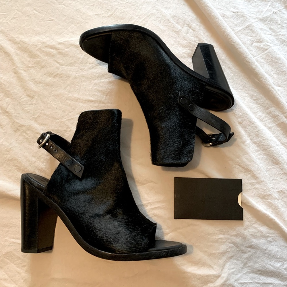 Rag and Bone New York Black Wyatt Sandal size 37.5 worn once